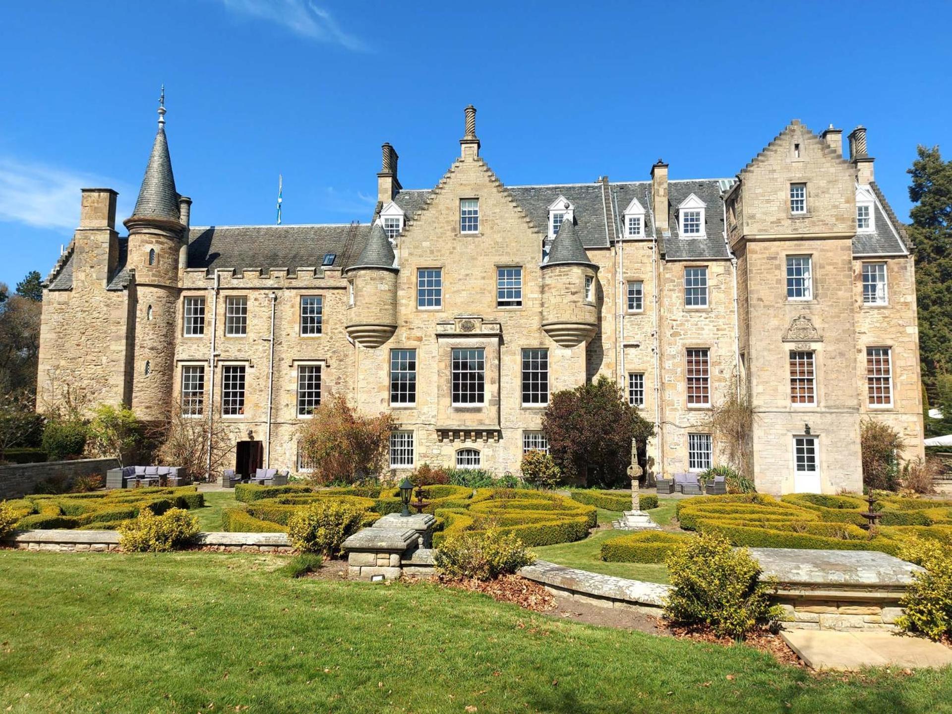 Carberry Tower Mansion House And Estate Guest House Масълбърг Екстериор снимка