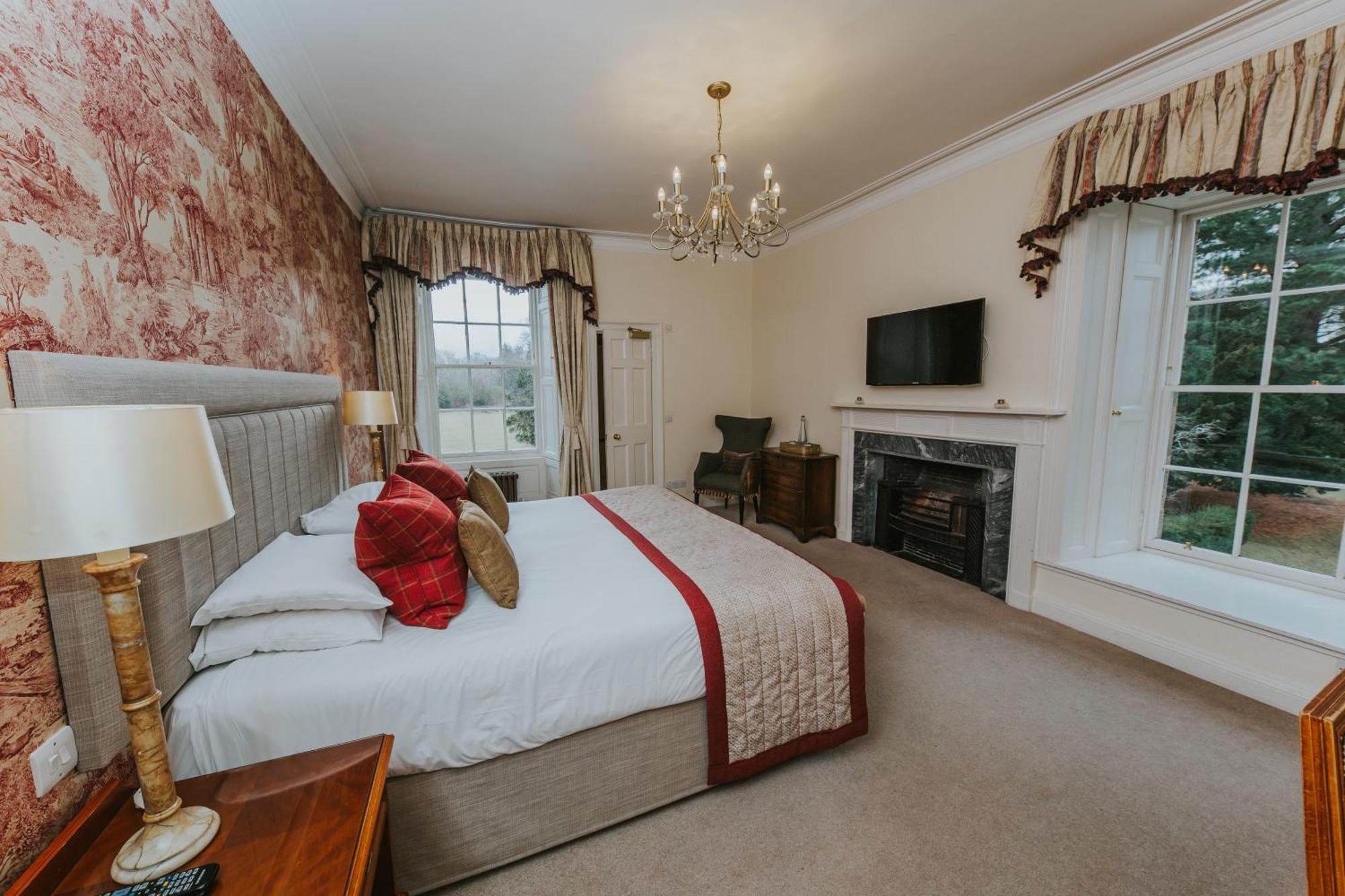 Carberry Tower Mansion House And Estate Guest House Масълбърг Стая снимка